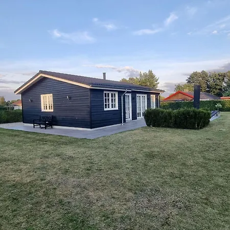 Geschmackvolles-ferienhaus-mit-hochwertiger-einrichtung Holiday home
