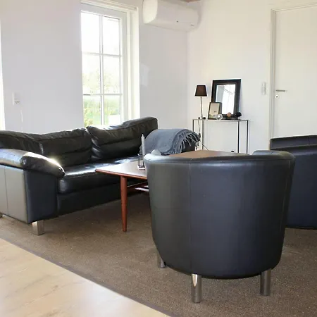 Geschmackvolles-ferienhaus-mit-hochwertiger-einrichtung Holiday home *