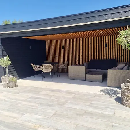 Holiday home Geschmackvolles-ferienhaus-mit-hochwertiger-einrichtung