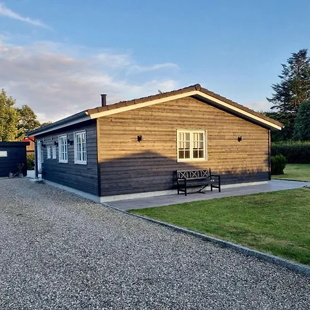 Casa de Férias Geschmackvolles-ferienhaus-mit-hochwertiger-einrichtung Skovmose
